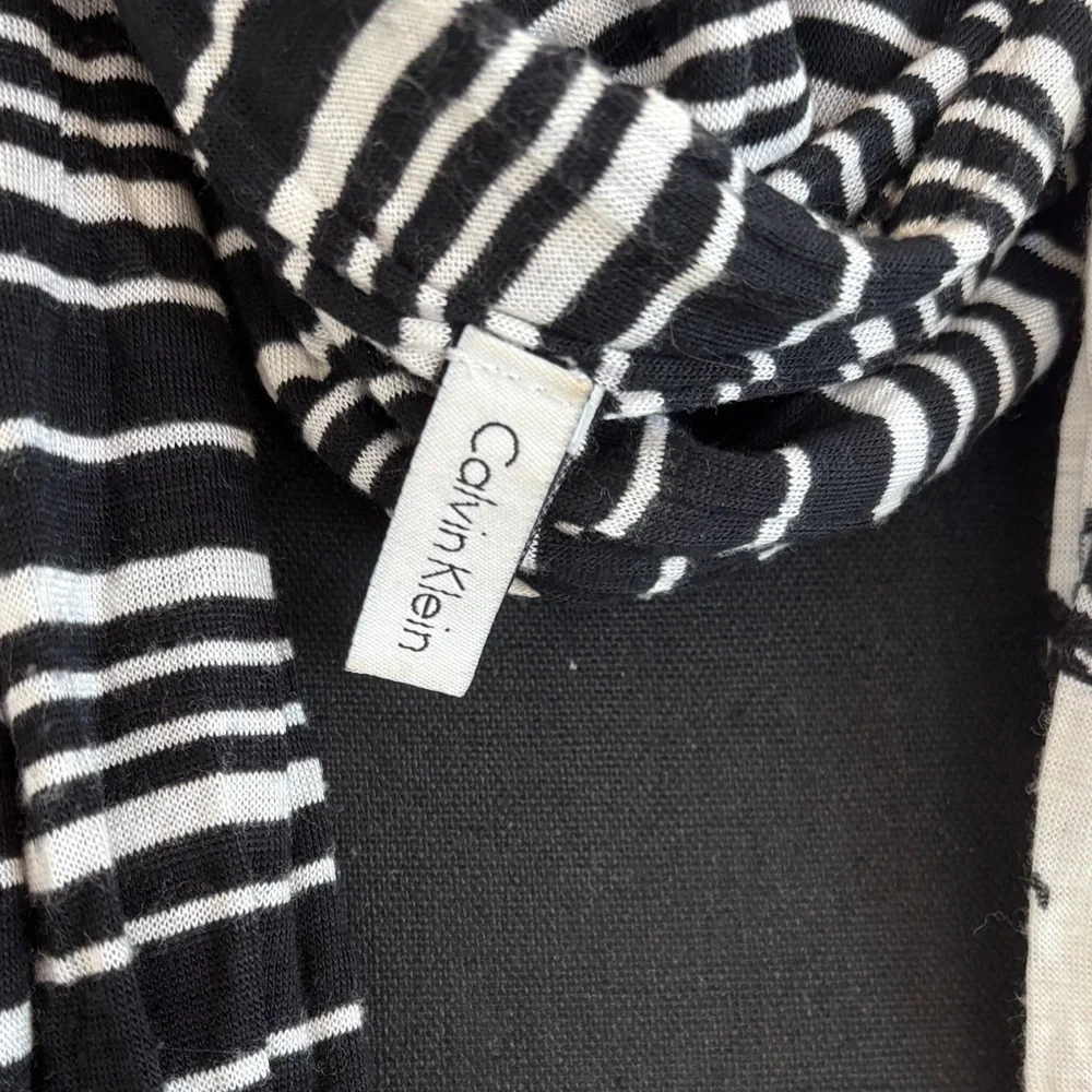 Calvin Klein Monochrome Abstract Scarf